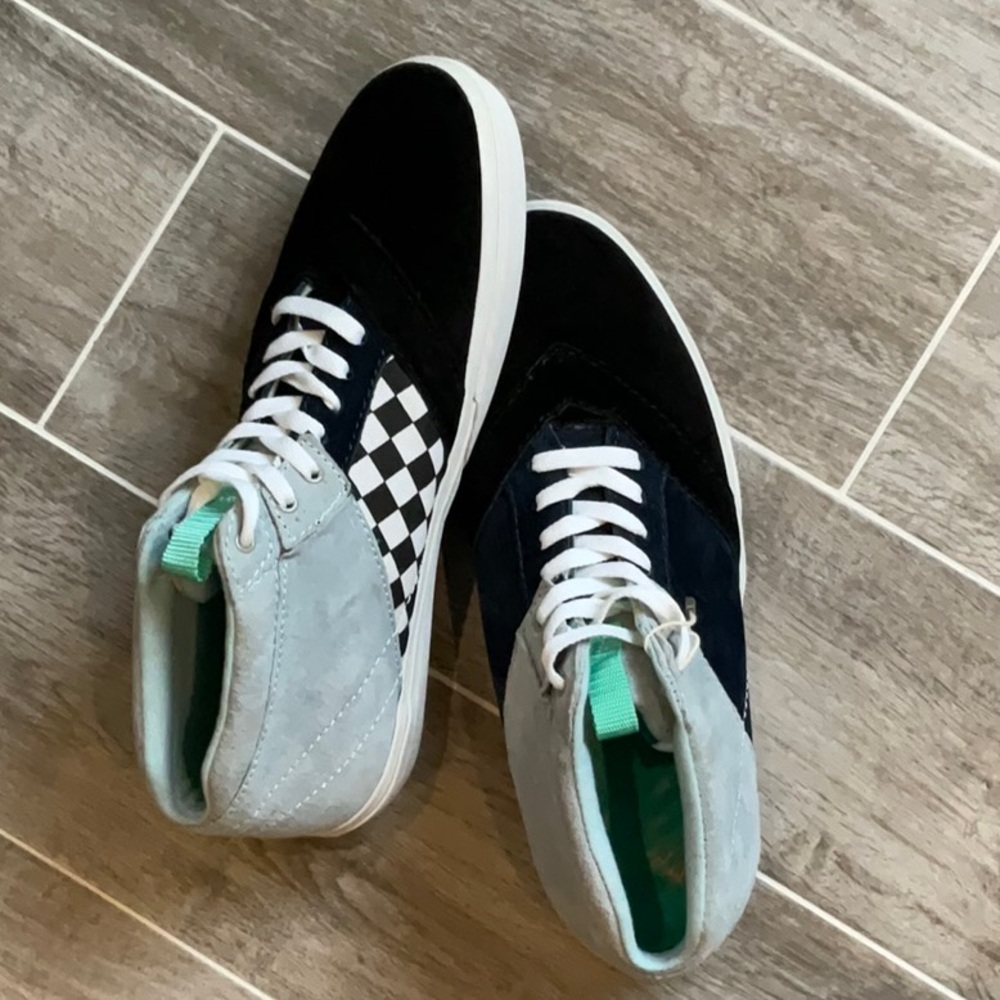 Losers High Top Suede Sneakers 11 NWT